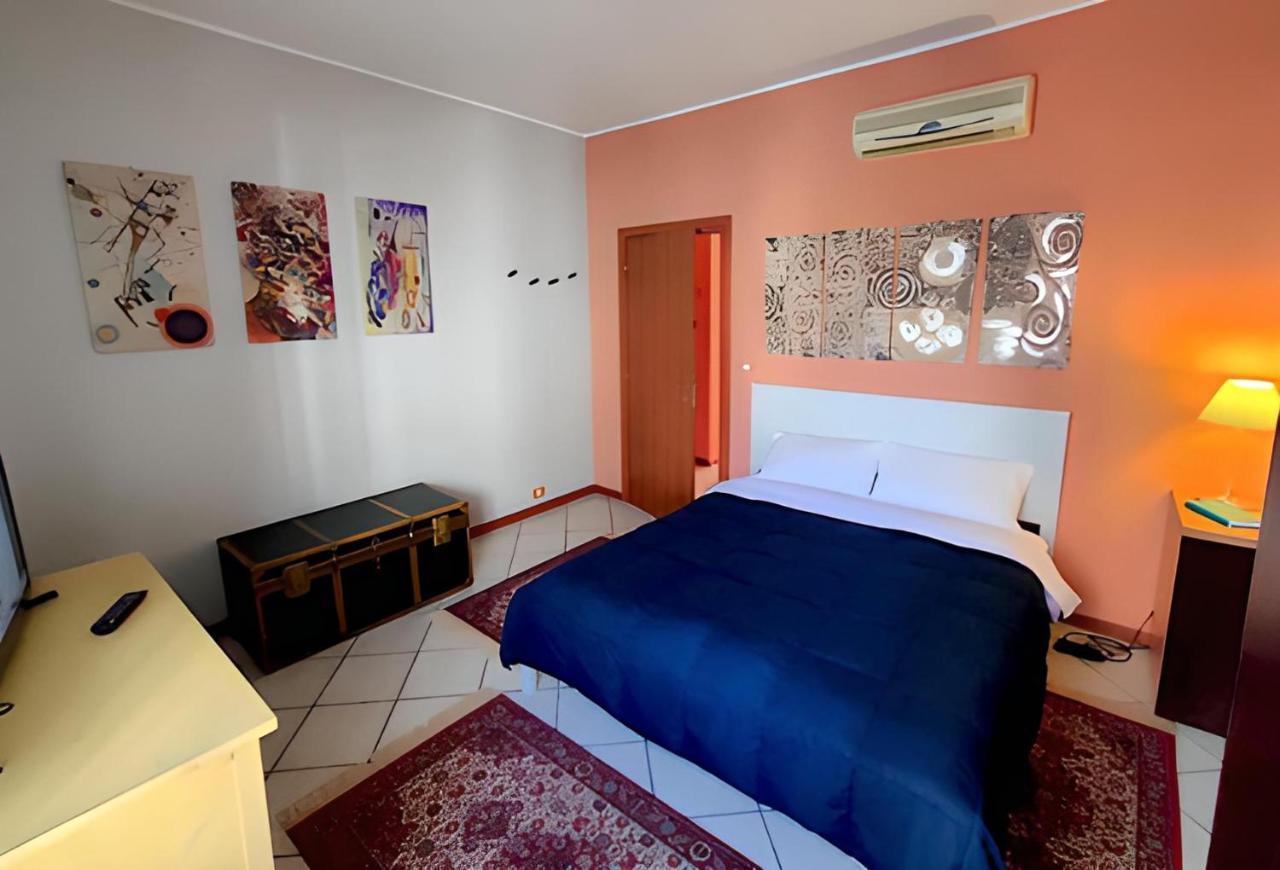 Apartamento Alba La Capitale Delle Langhe Exterior foto